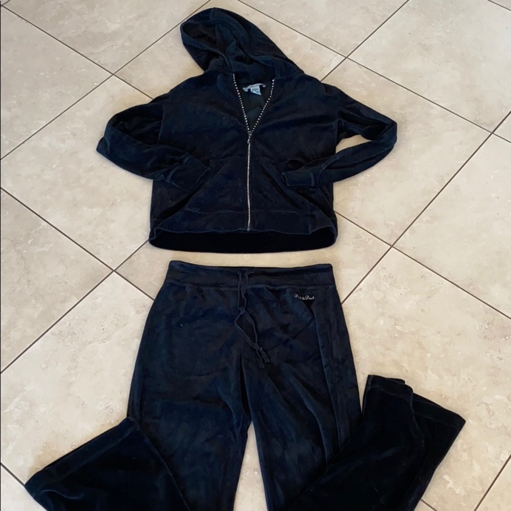 Peck and peck velvet track suit